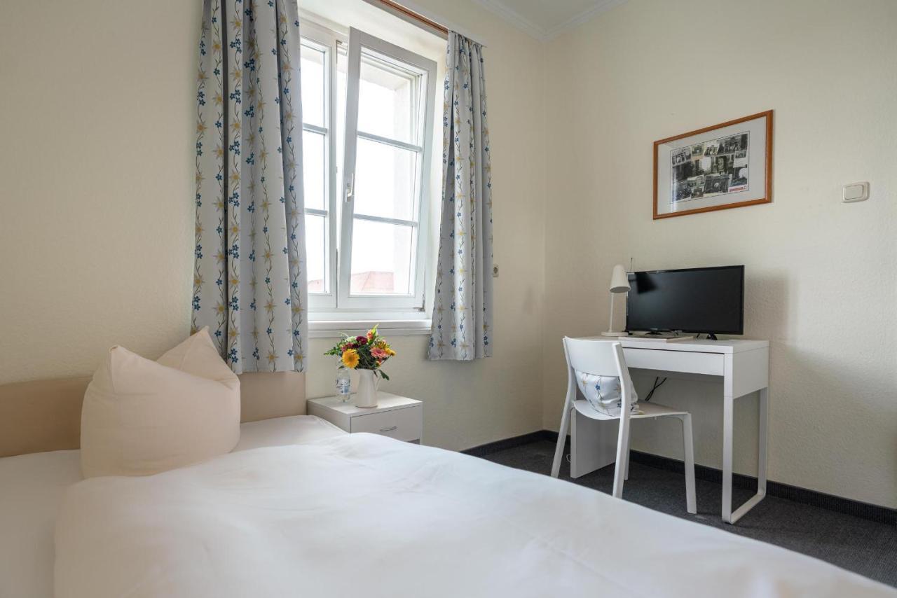 Guest house Hotel-pension Am Siegestor