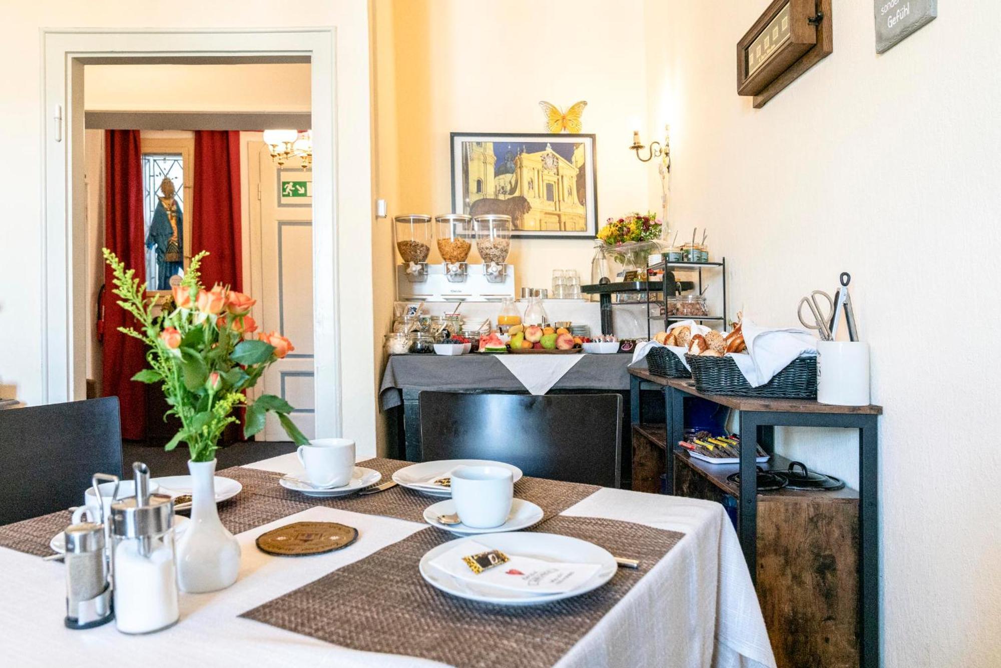 Guest house Hotel-pension Am Siegestor