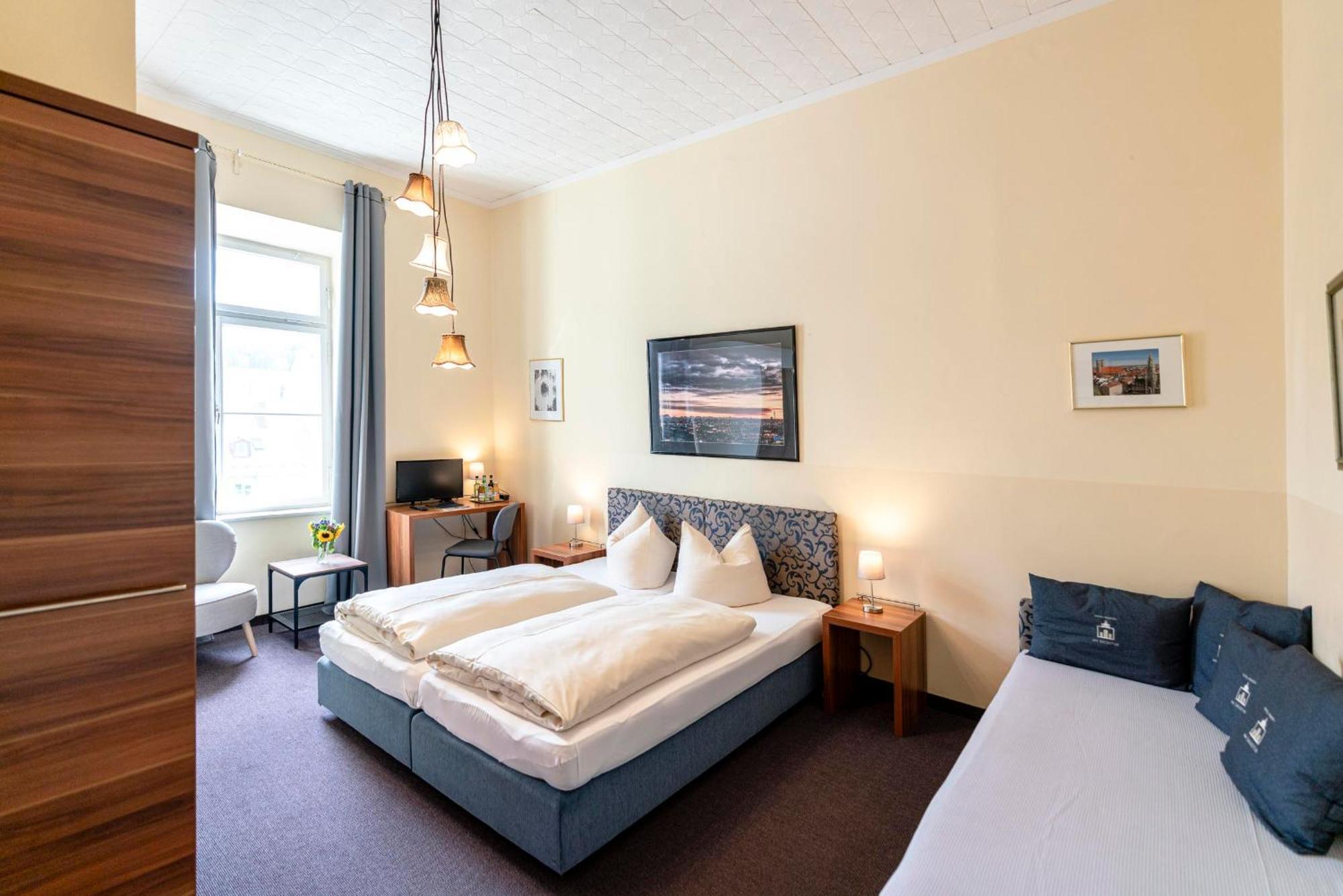 Guest house Hotel-pension Am Siegestor