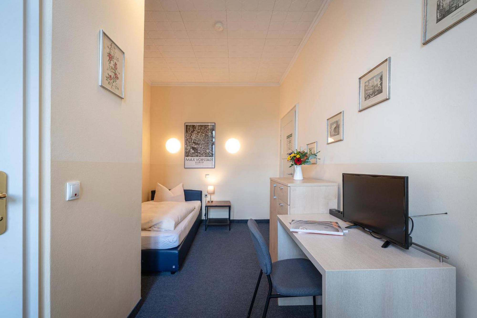 Hotel-pension Am Siegestor Guest house 3*
