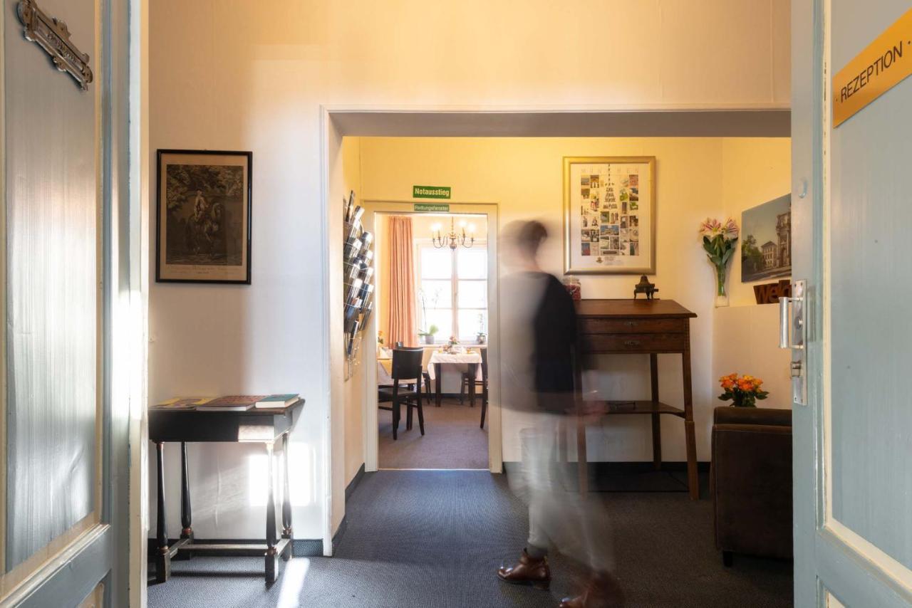 Hotel-pension Am Siegestor Guest house